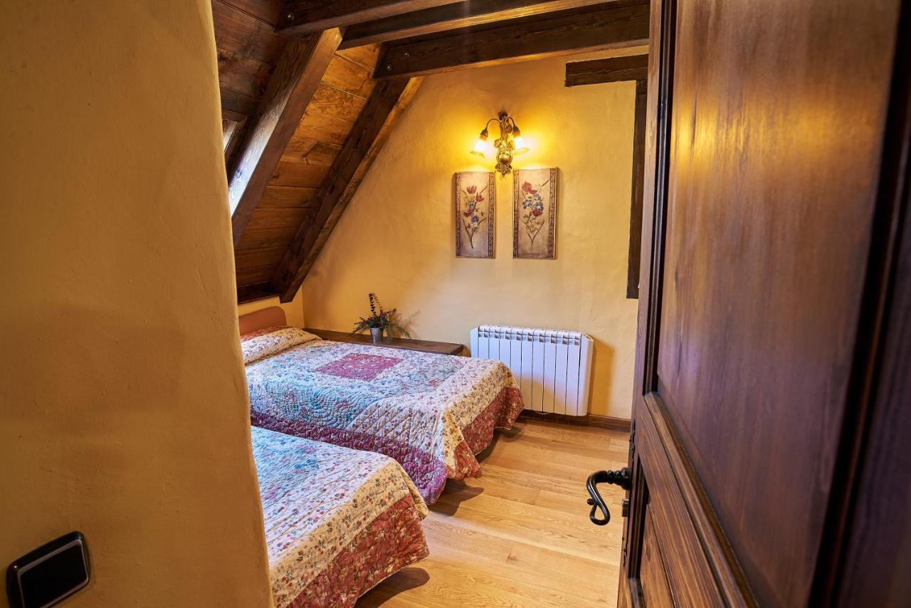 Apartamentos Solsalient Vilac Exterior photo