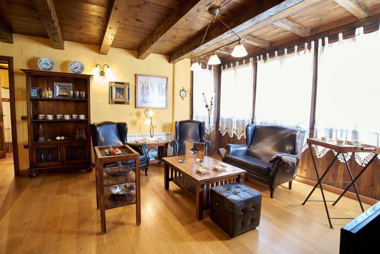 Apartamentos Solsalient Vilac Exterior photo